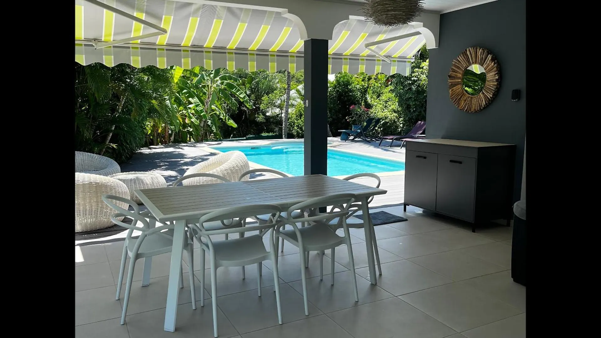 Ty Free Dom - Maison Climatisee Avec Piscine Chauffee Le Diamant Prázdninový dům
